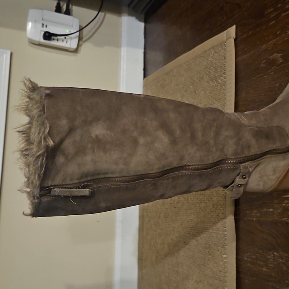 Ninewest Women's Tan Suede Wedge Boots - Picture 4 of 6